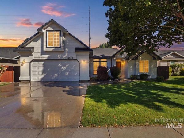 5782 S Staaten Ave, Boise, ID 83709