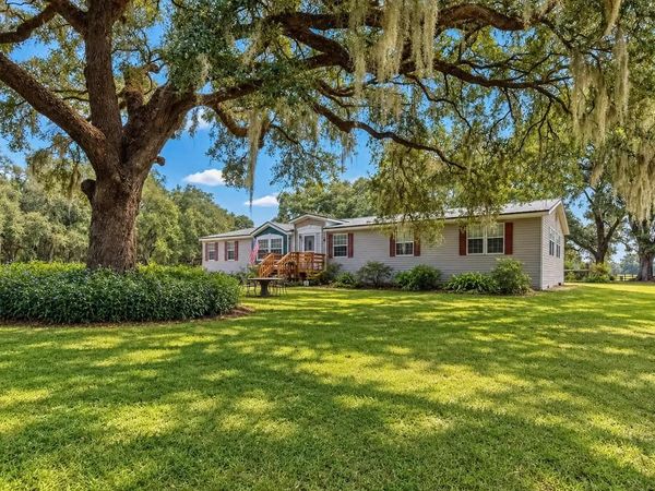 7590 NW 75th St, Chiefland, FL 32626