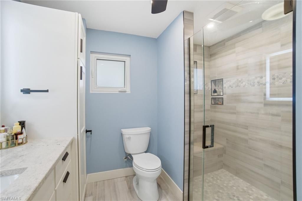 560 Cypress Way E, Naples, FL 34110 Photo