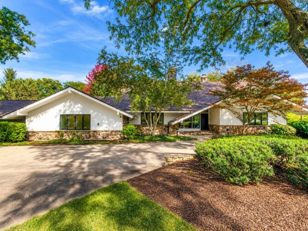 2435 Lexington Drive , Long Grove, IL 60047