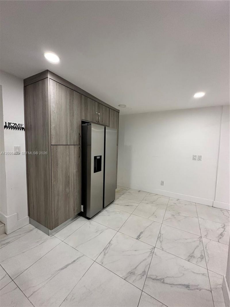 380 W 32nd St , Unit 1, Hialeah, FL 33012 Photo