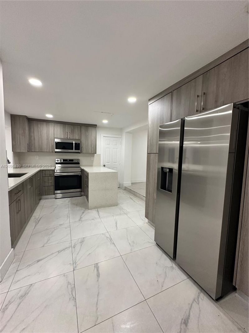 380 W 32nd St , Unit 1, Hialeah, FL 33012 Photo