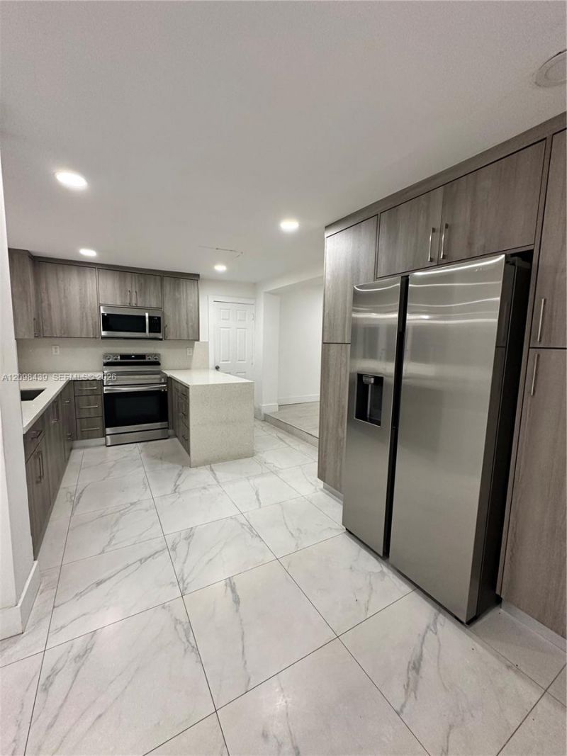 380 W 32nd St , Unit 1, Hialeah, FL 33012 Photo