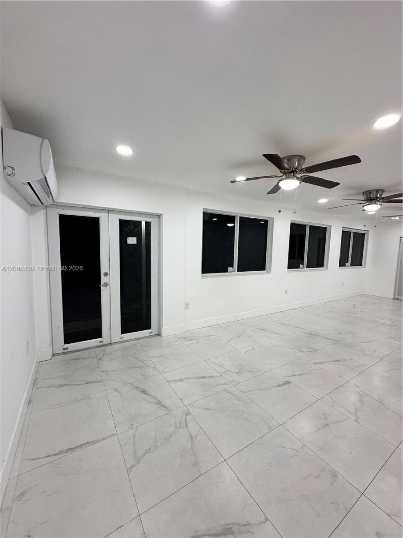 380 W 32nd St , Unit 1, Hialeah, FL 33012 Photo