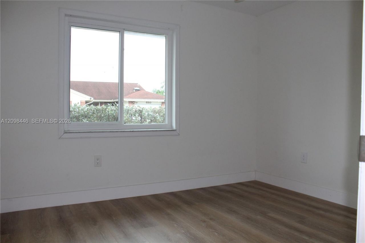 681 Pine Ridge Ter, Unit 681, Davie, FL 33325 Photo