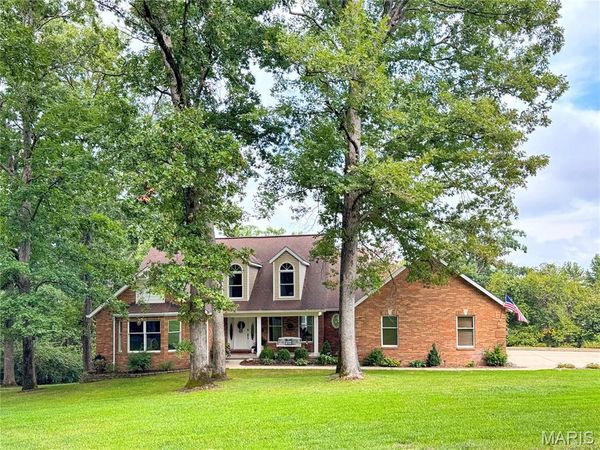 6 Forest Hills Drive, Washington, MO 63090