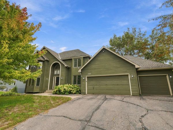 13610 Georgia Drive, Apple Valley, MN 55124
