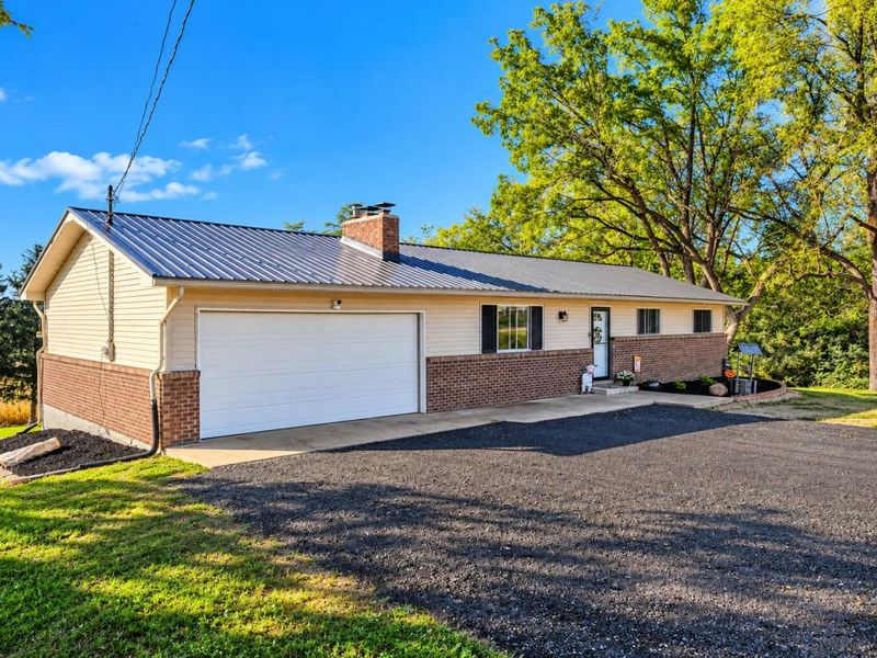 4441 S Pitchin Road, Springfield, OH 45502 Photo 4