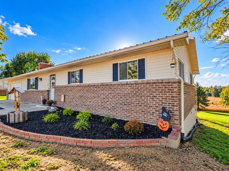 4441 S Pitchin Road, Springfield, OH 45502 Photo 5