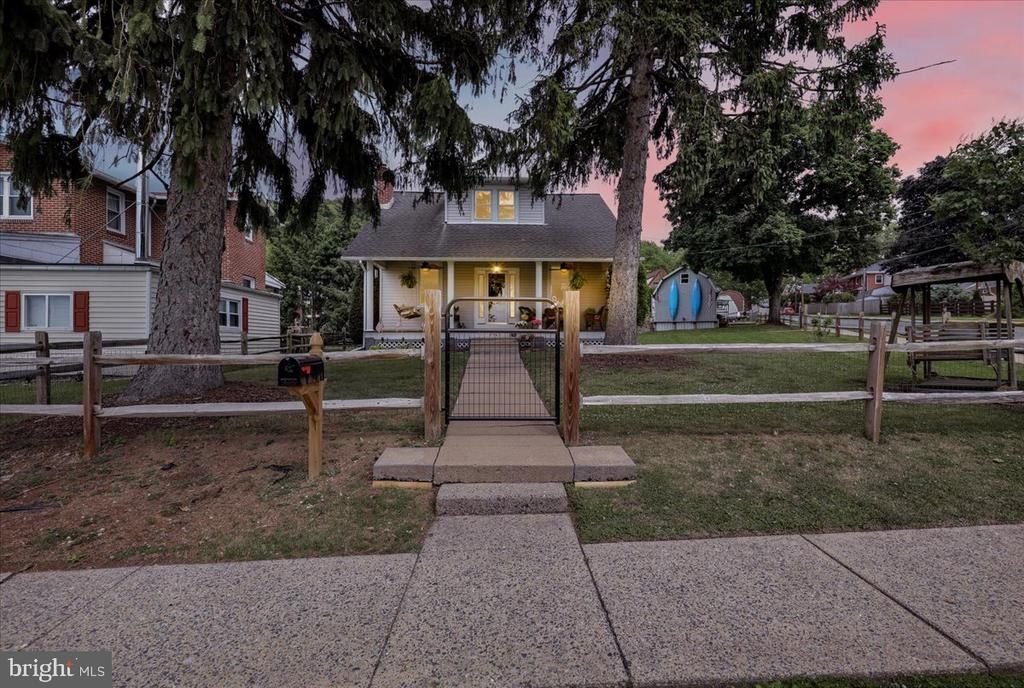 3501 CHESTNUT STREET, LAURELDALE, PA 19605