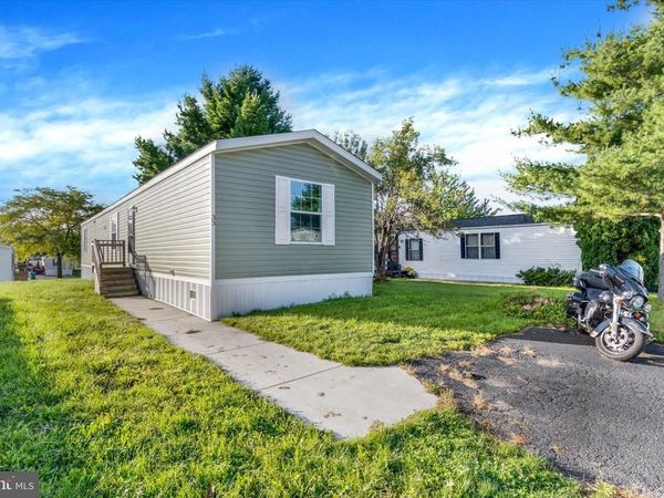 33 DALLAS DRIVE, GRANTVILLE, PA 17028