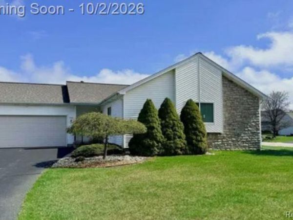 7311 Hawthorne Circle, Unit none, Atlas Township, Mi 48438