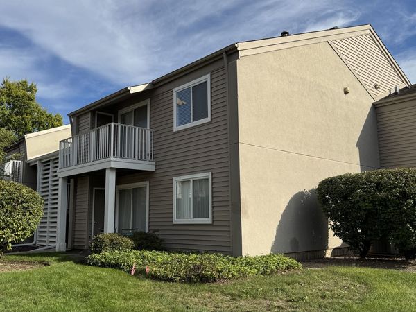 42 N Park Avenue , Unit 8, Lombard, IL 60148