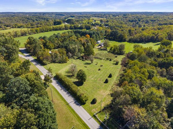 9784 Hunt Road, Saint Louisville, OH 43071