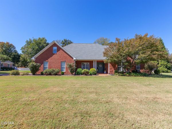 25 Sommersby Drive, Jackson, TN 38305