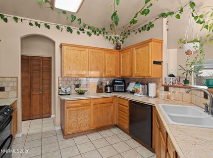 9445 Pine Tree Court, Reno, NV 89506 Photo