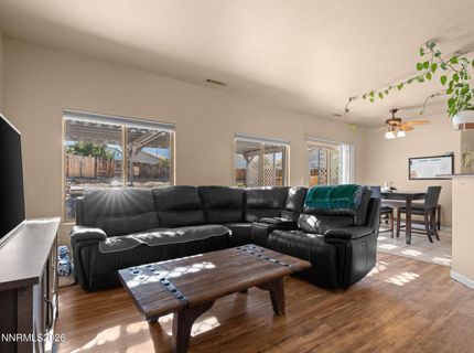 9445 Pine Tree Court, Reno, NV 89506 Photo