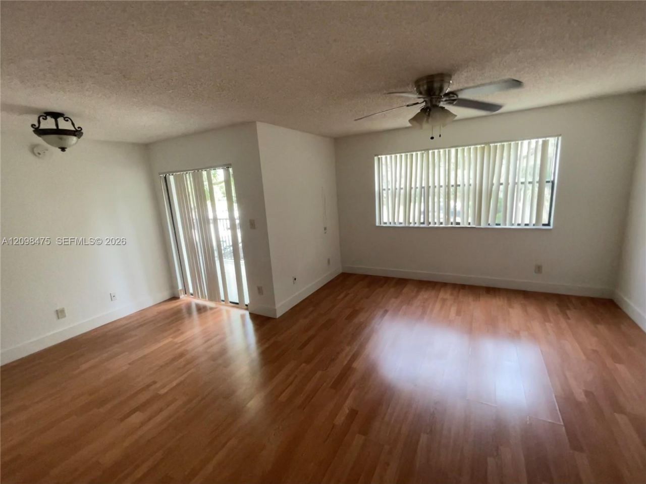520 S Park Rd , Unit 24-12, Hollywood, FL 33021 Photo