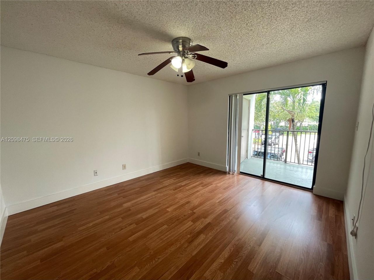 520 S Park Rd , Unit 24-12, Hollywood, FL 33021 Photo