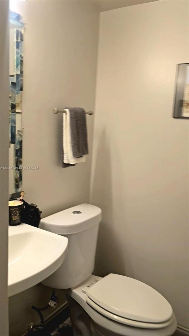 4174 Inverrary Dr , Unit 1005, Lauderhill, FL 33319 Photo