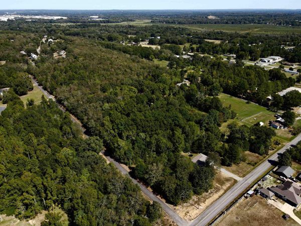 000 Henderson Lane , Conway, AR 72034