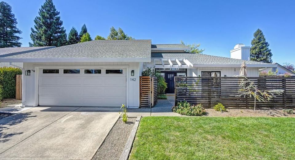 142 Blakeslee Way, Folsom, CA 95630 Photo