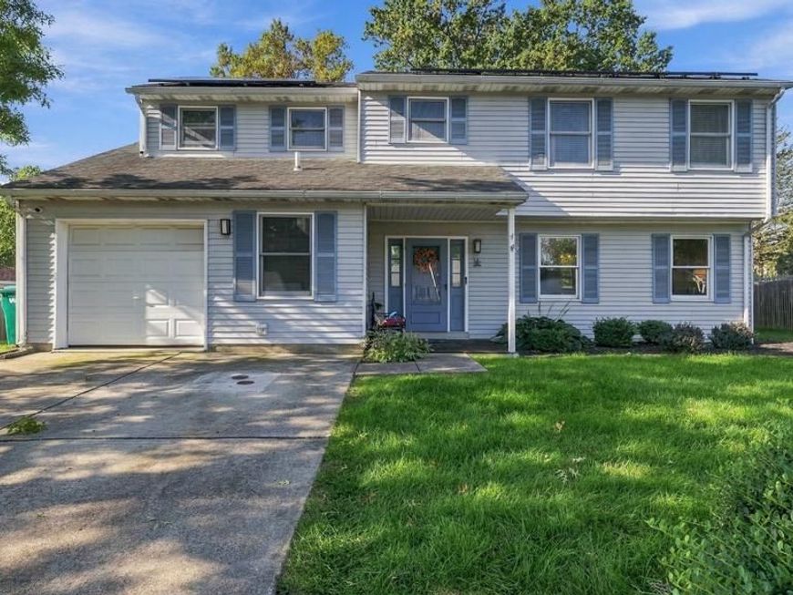 4 Rue Court, Fallsington, PA 19054 Main Photo