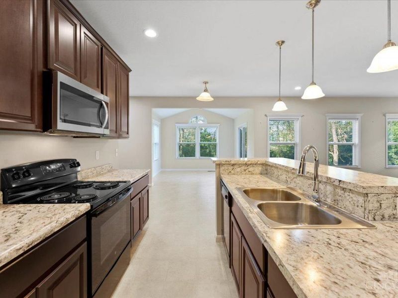 5023 Mary Louise Court, Morrow, OH 45152 Photo 11