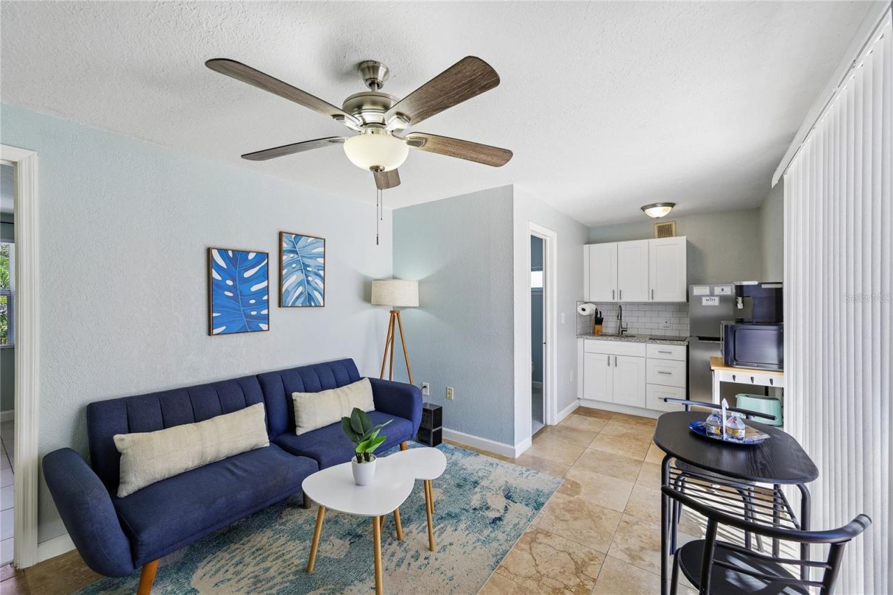 8479 Pinewood Road, Sarasota, FL 34243 Photo