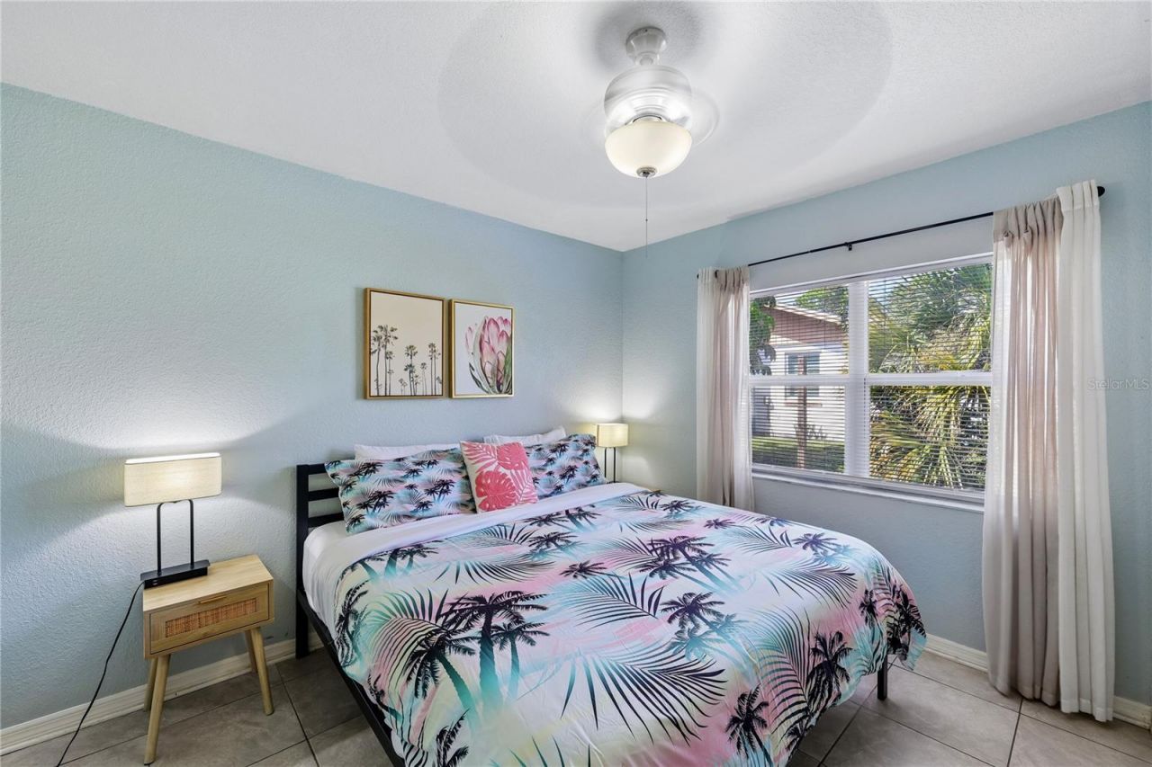 8479 Pinewood Road, Sarasota, FL 34243 Photo