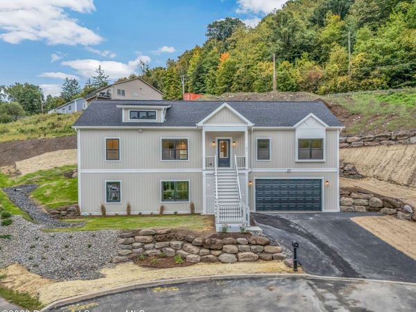 131 Morris Avenue, South Abington Twp, PA 18411