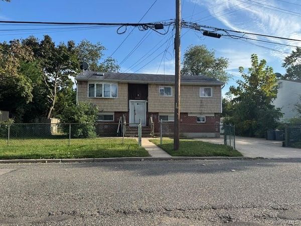 270 Elmore Street , Central Islip, NY 11722