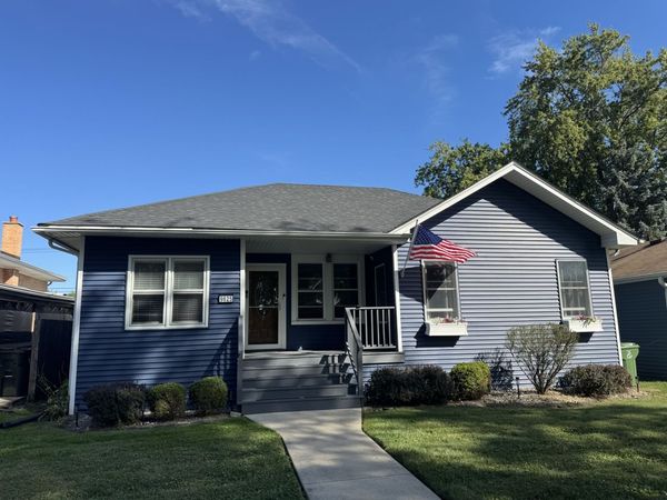 9825 Cook Avenue , Oak Lawn, IL 60453