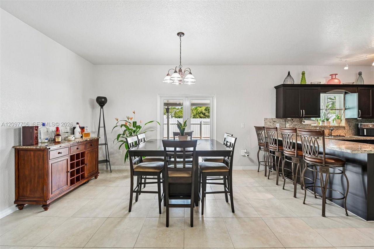 401 SE 17th Ave, Homestead, FL 33033 Photo