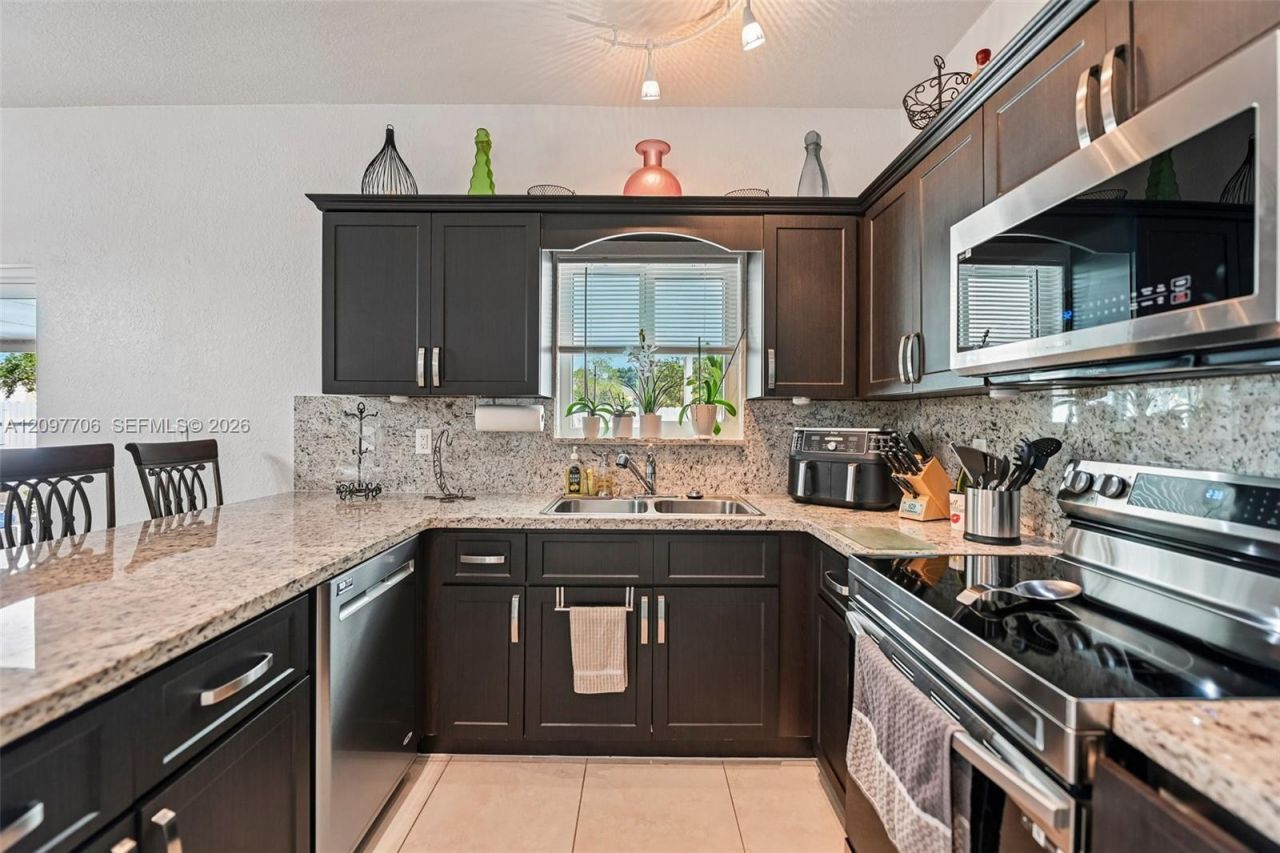 401 SE 17th Ave, Homestead, FL 33033 Photo
