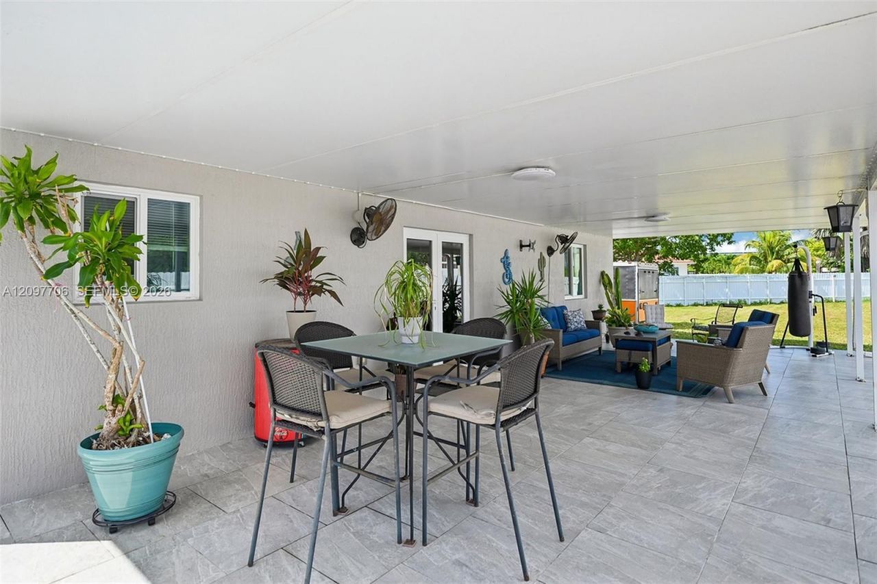401 SE 17th Ave, Homestead, FL 33033 Photo