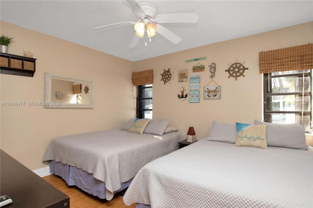 53 E Beach Rd , Tavernier, FL 33070 Photo