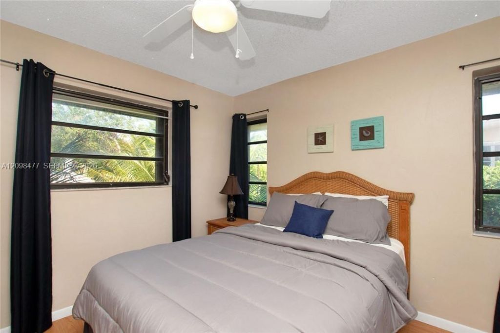 53 E Beach Rd , Tavernier, FL 33070 Photo