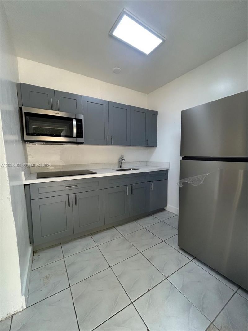 2611 SW 62nd Ave , Unit Rear, Miramar, FL 33023 Photo