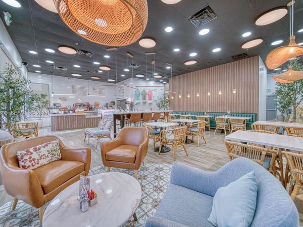 Restaurant For Sale On Busy Biscayne Boulevard , North Miami Beach, FL 33160