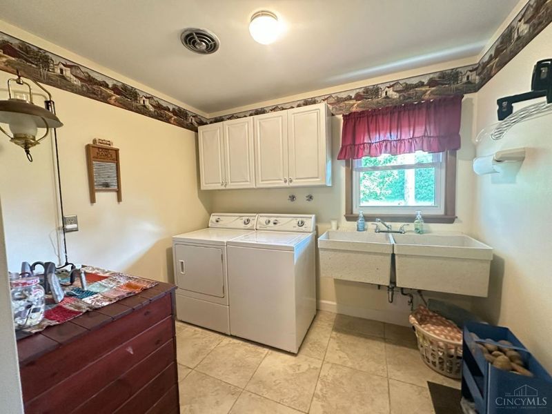 300 Park Avenue, Lynchburg, OH 45142 Photo 19