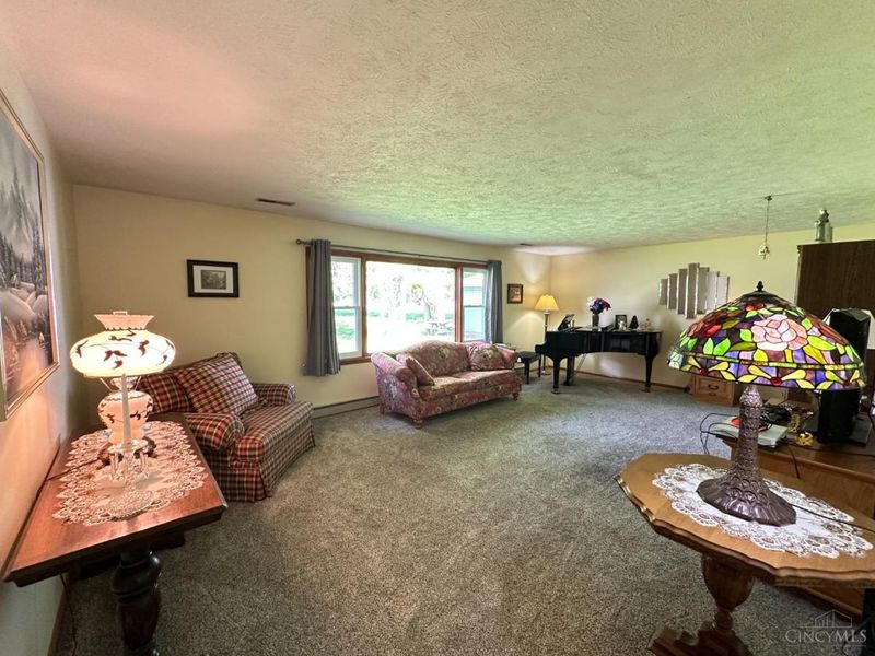 300 Park Avenue, Lynchburg, OH 45142 Photo 5