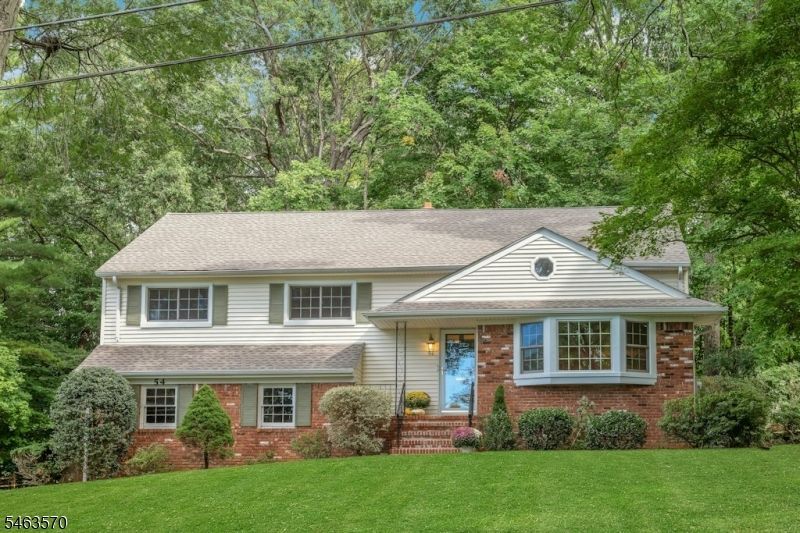 54 Yarmouth Dr, New Providence, NJ 07974 Main Photo