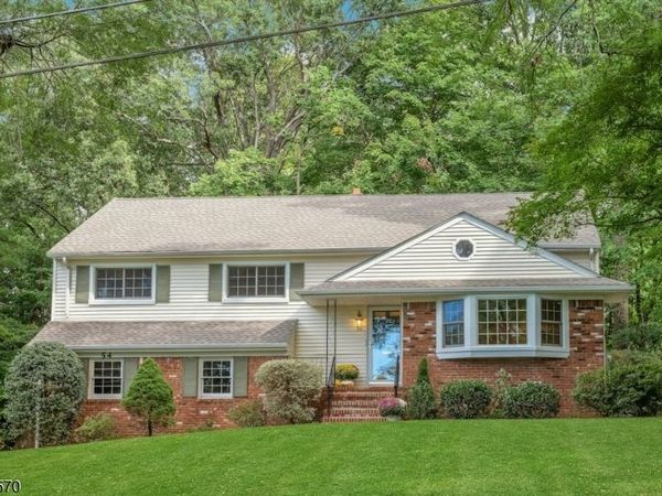 54 Yarmouth Dr, New Providence, NJ 07974