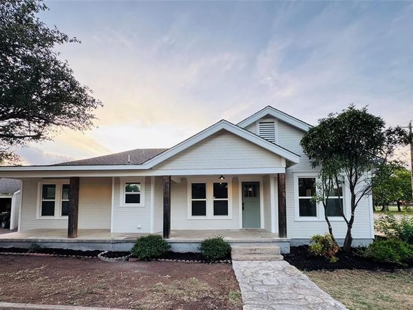 1100 E Coke Street, Hamilton, TX 76531