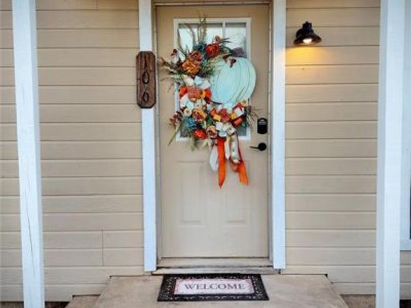 106 S Park Avenue, Gustine, TX 76455