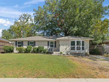 9255 Palisade Drive, Dallas, TX 75217
