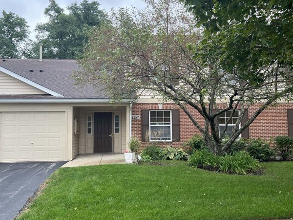 1287 N RED OAK Circle, Unit 4, Round Lake Beach, IL 60073