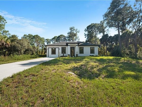 671 Kodak ST, LEHIGH ACRES, FL 33972