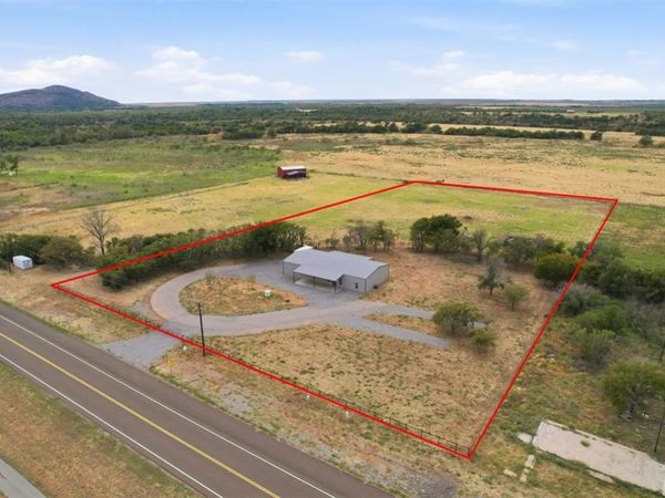 14721 HWY 44A , Lone Wolf, OK 73655